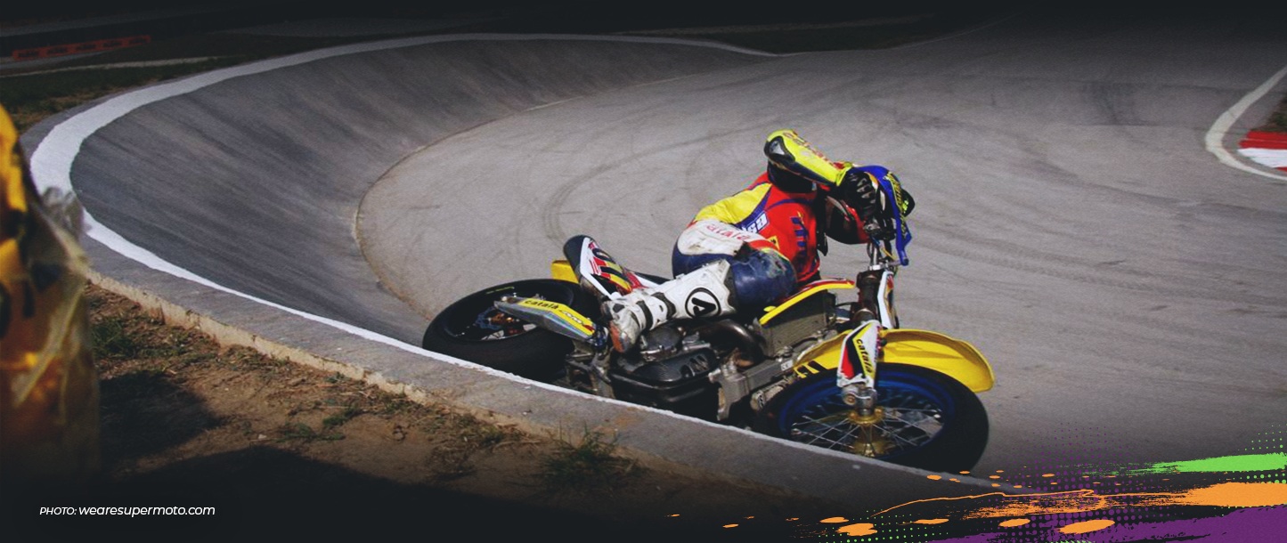 The Uniqueness of Supermoto Tracks